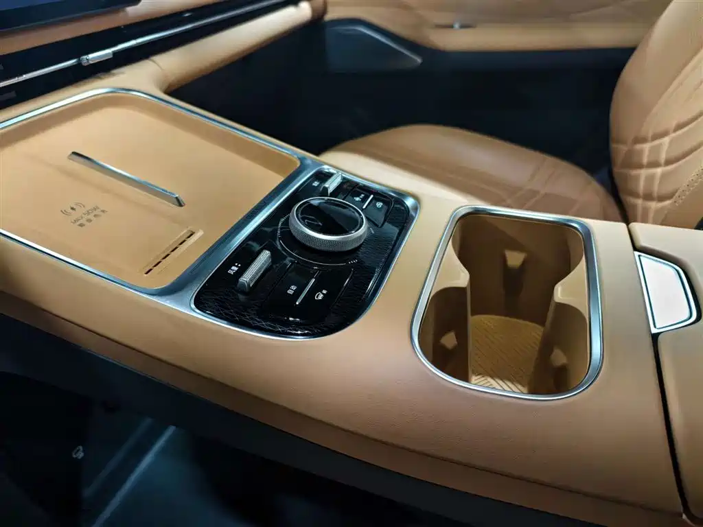 GEELY GALAXY GALAXY STARSHIP 7 EM I