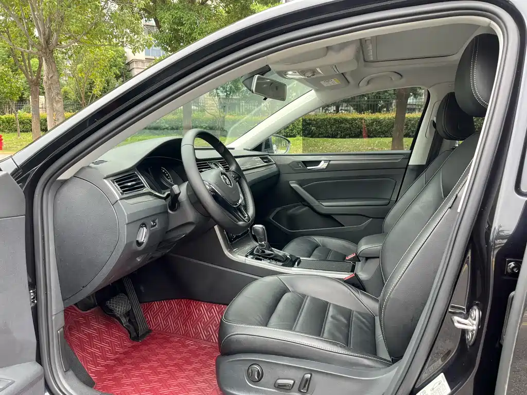 Volkswagen Passat — миниатюра 10