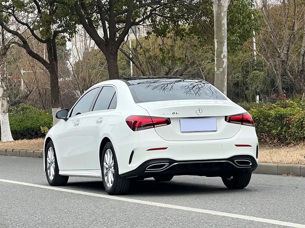 MERCEDES-BENZ A CLASS