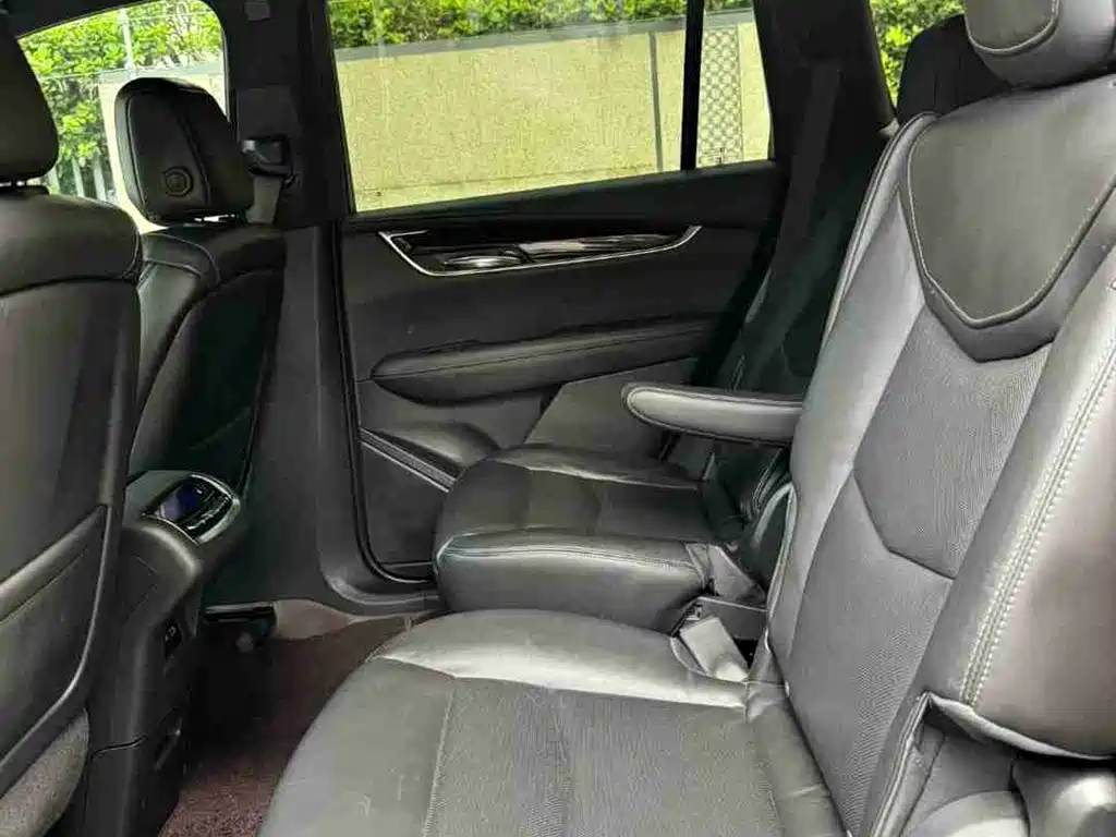 Cadillac XT6 2020 28T мест Luxury
