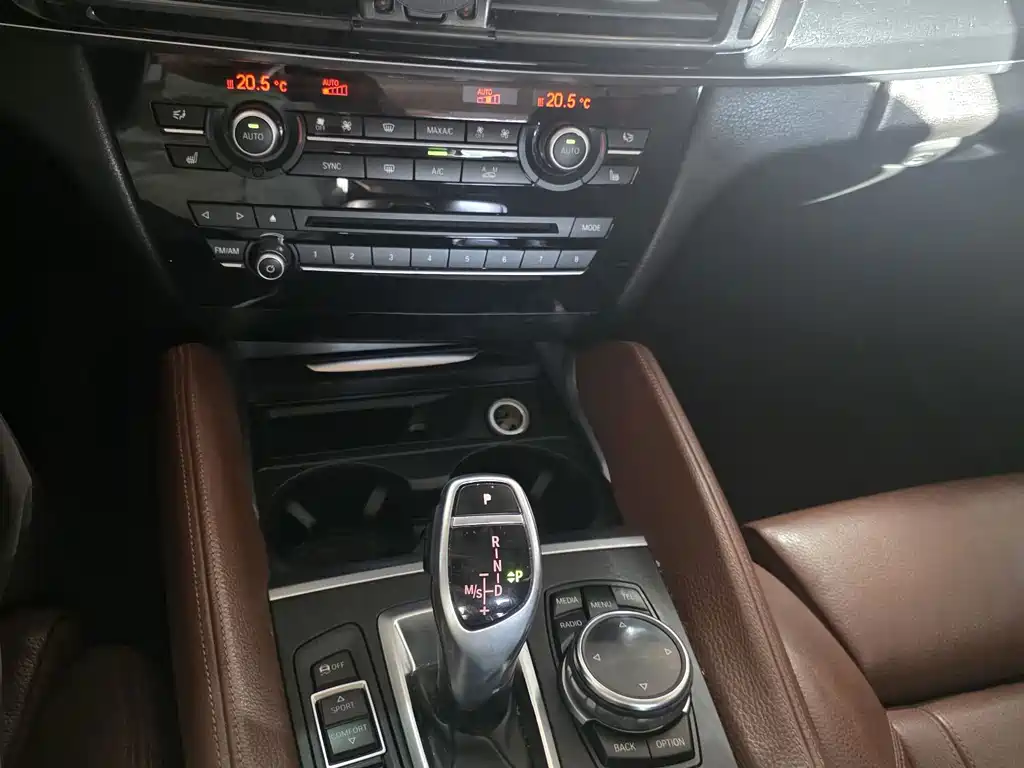 BMW X6 — миниатюра 16