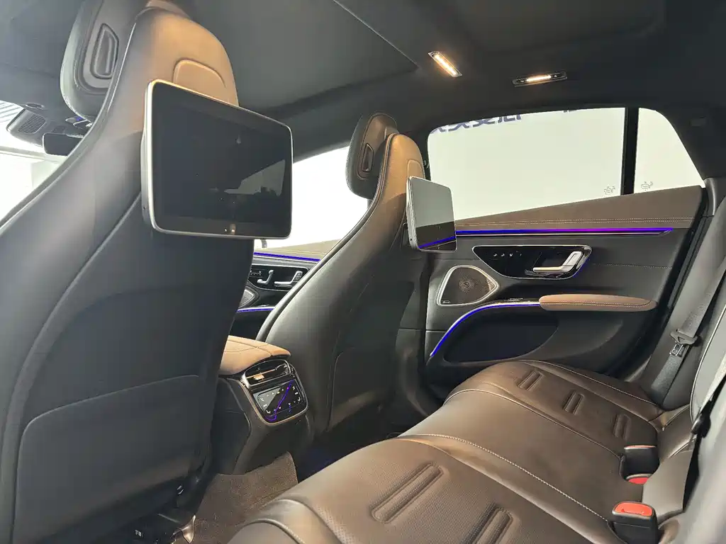 MERCEDES-BENZ EQS AMG