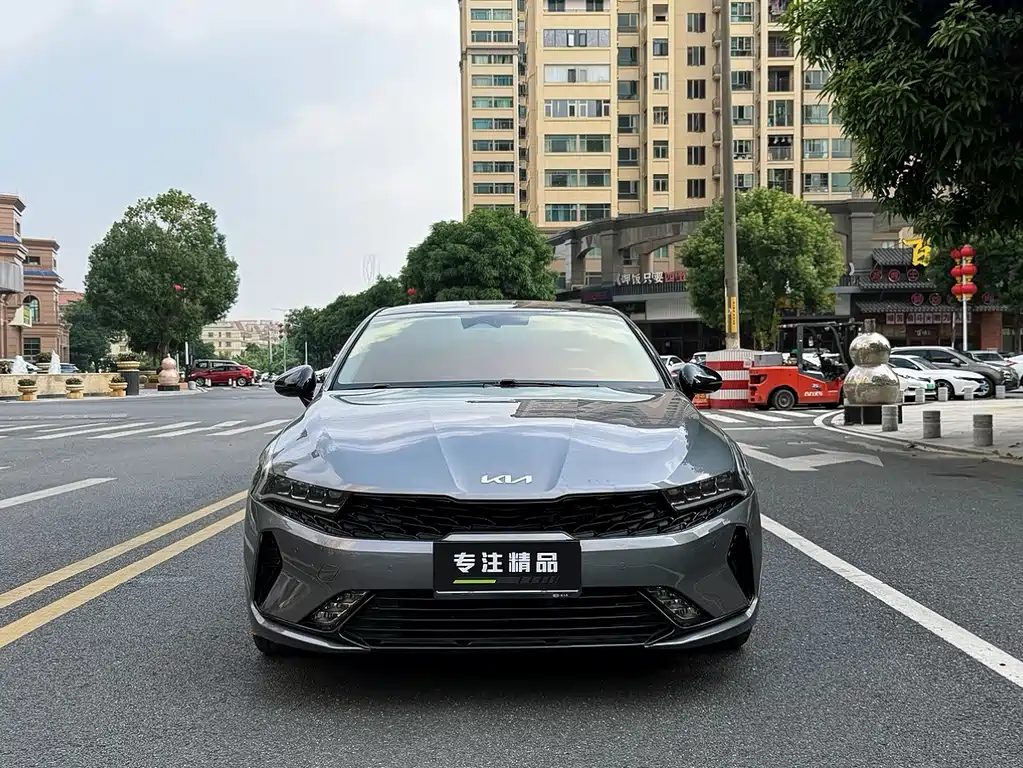 Kia K5 — миниатюра 2