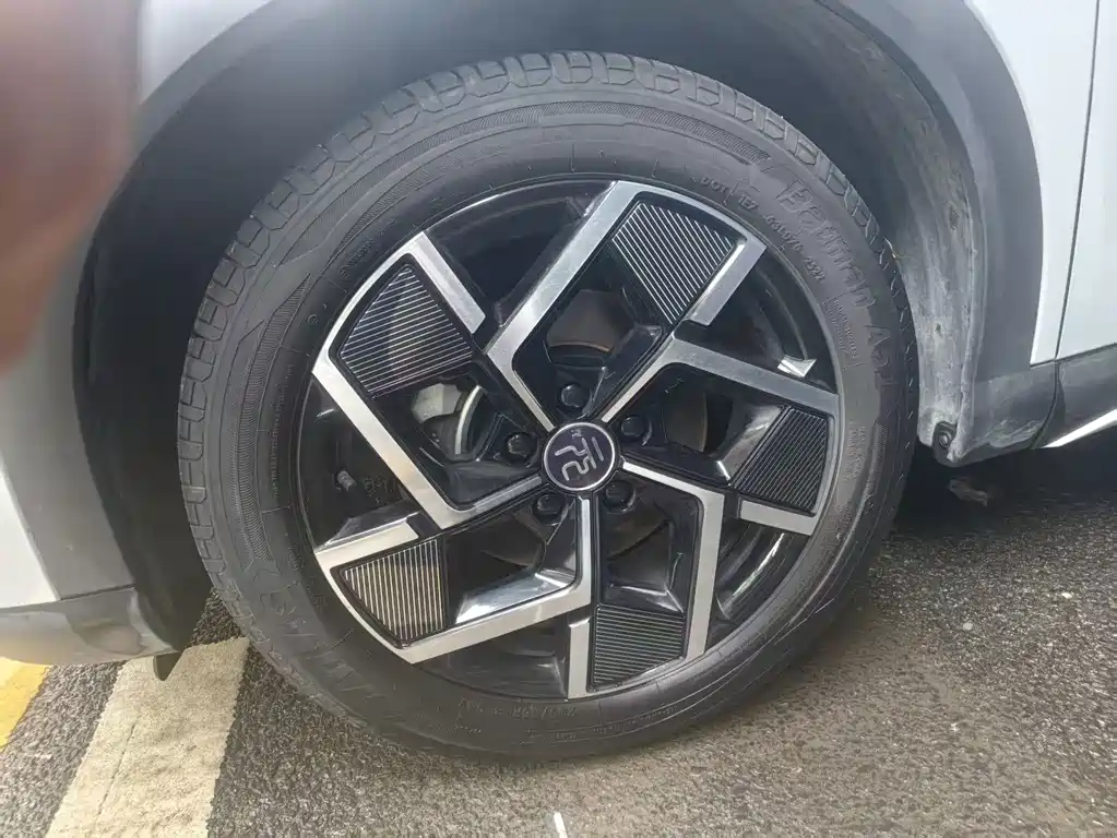 BYD Yuan Plus — миниатюра 5