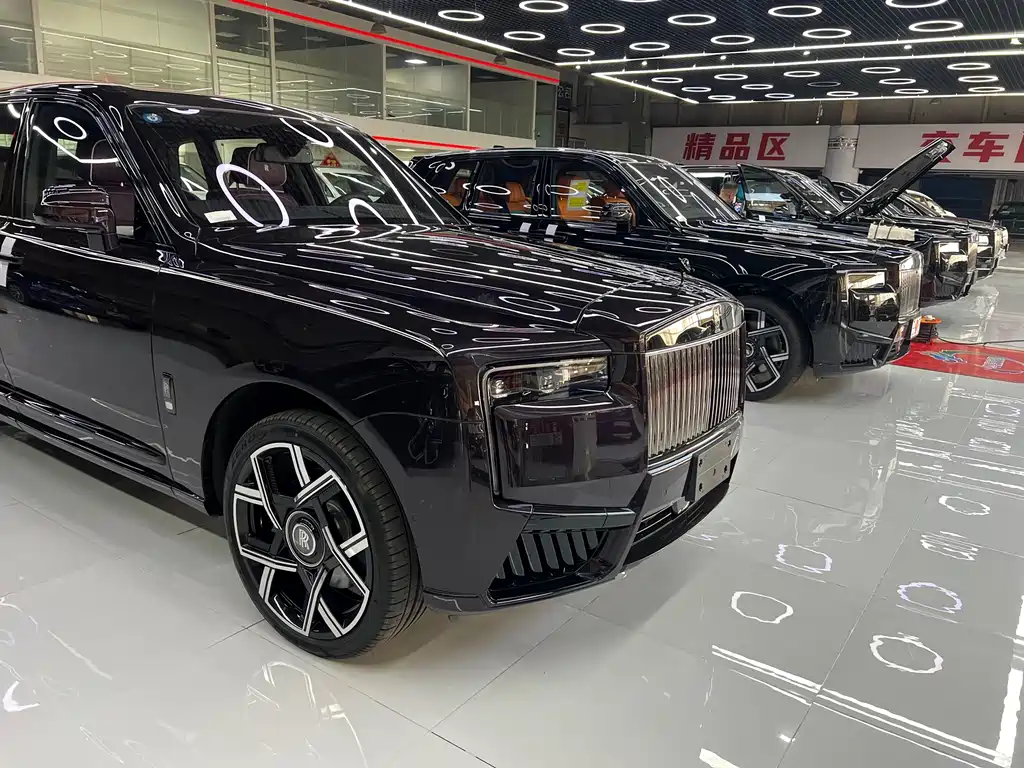Rolls-Royce Cullinan 2024 Black Badge