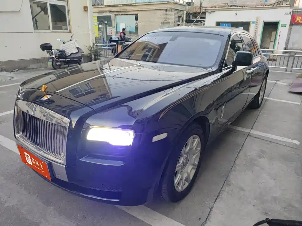 Rolls-Royce Ghost 2010