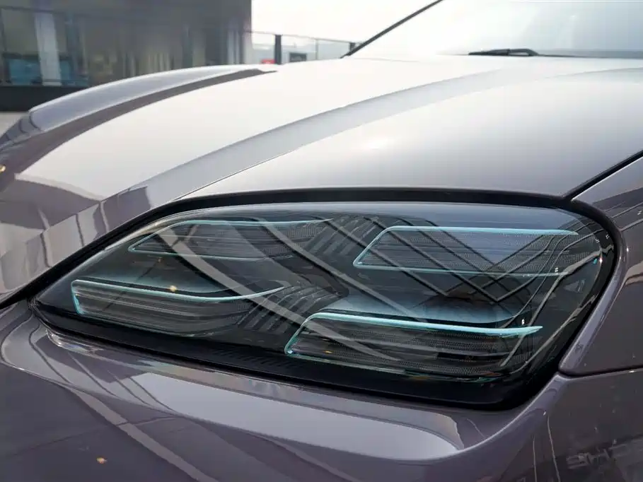 PORSCHE MACAN NEW ENERGY