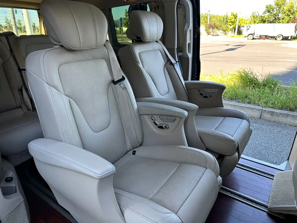Mercedes-Benz V-Class — миниатюра 15
