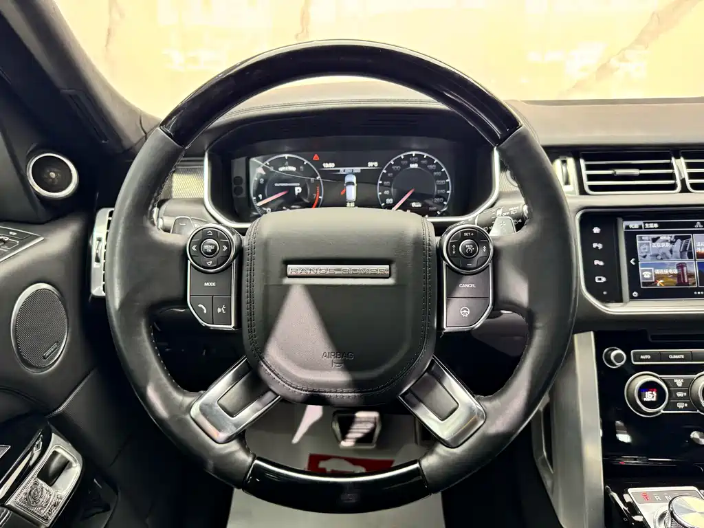 Land Rover Range Rover — миниатюра 10