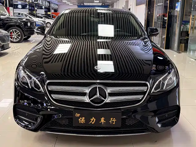 MERCEDES BENZ E CLASS