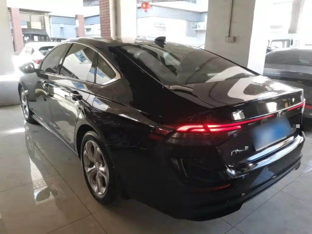 Honda Accord — миниатюра 5