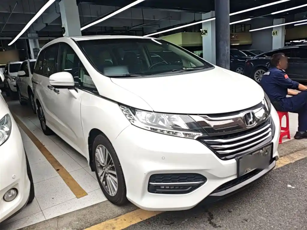 Honda Odyssey 2018 2.4L Luxury