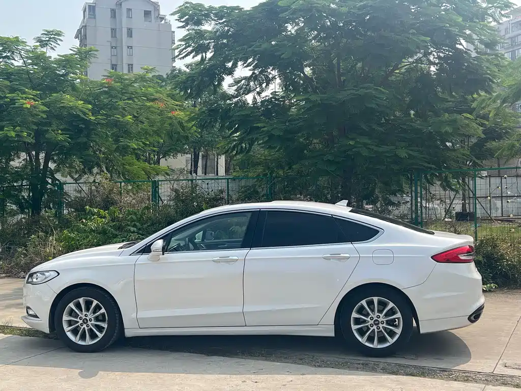 Ford Mondeo — миниатюра 3
