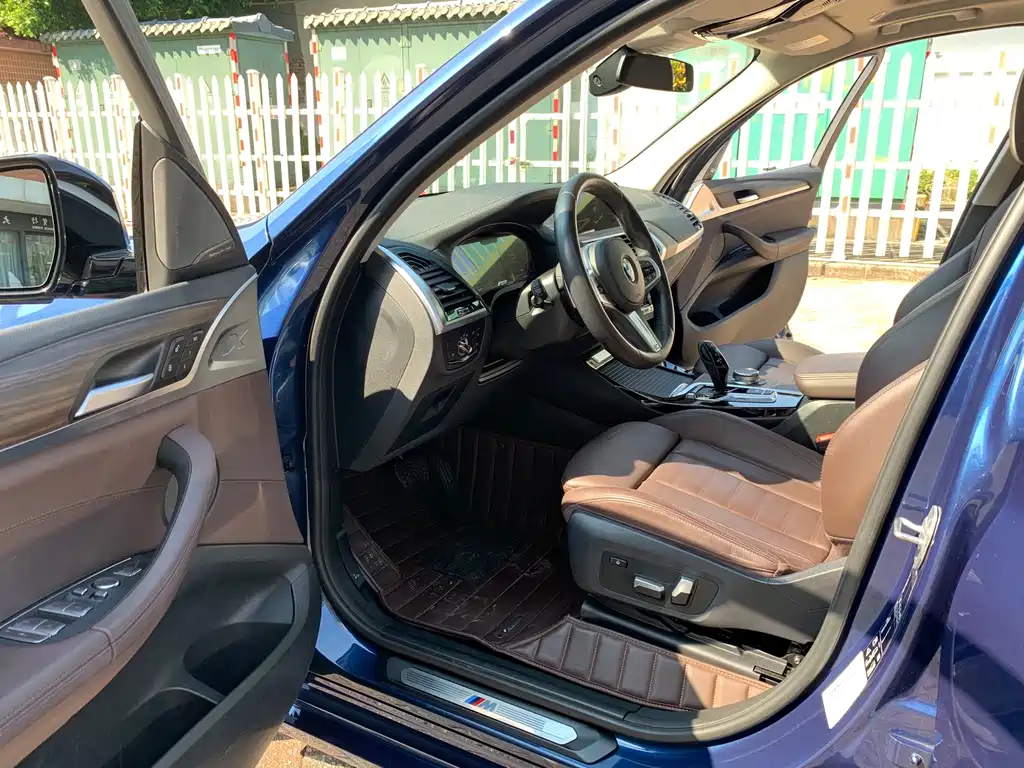 BMW X3 — миниатюра 9