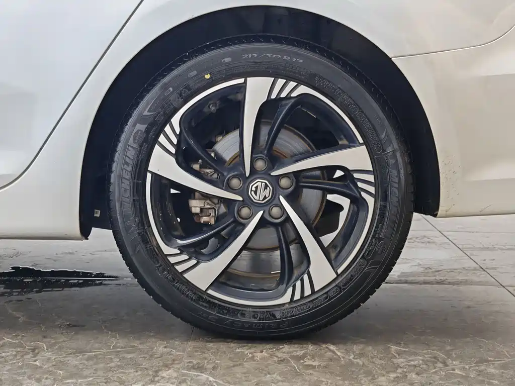 MG MG6 — миниатюра 9