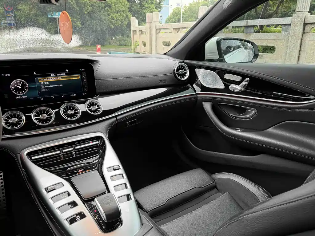Mercedes-Benz AMG GT — миниатюра 13