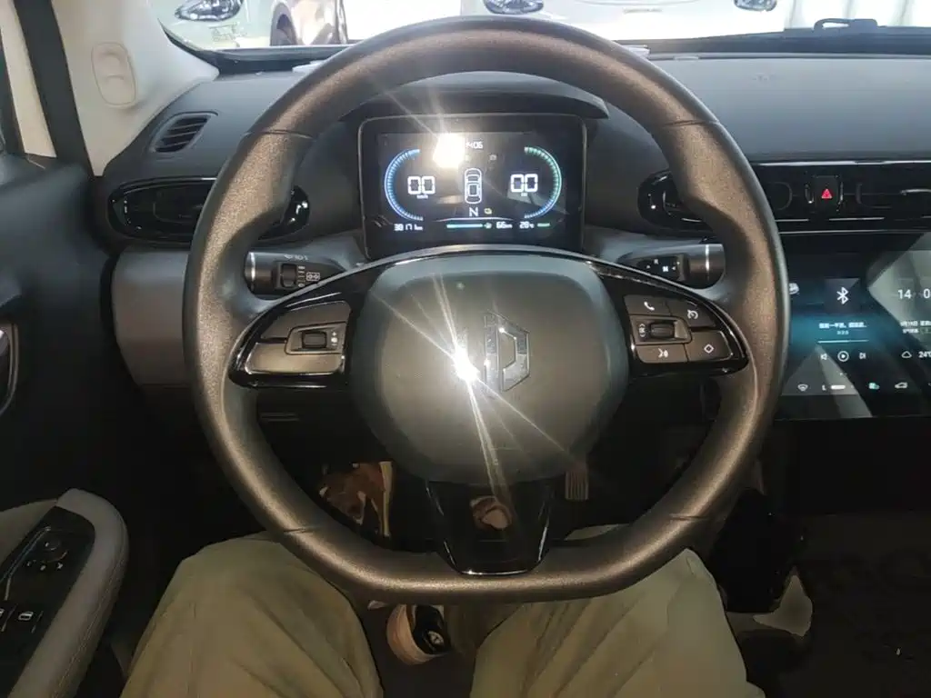Leapmotor Leapmotor T03 — миниатюра 11