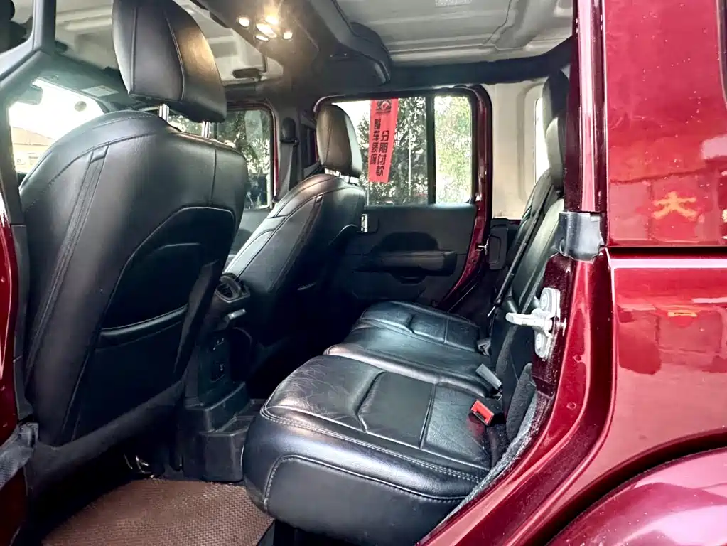 Jeep Wrangler — миниатюра 9