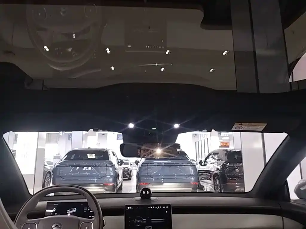 NIO ET5T — миниатюра 18