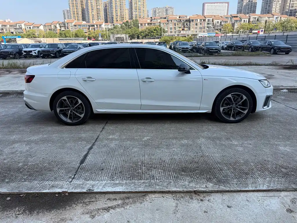 Audi A4L — миниатюра 3