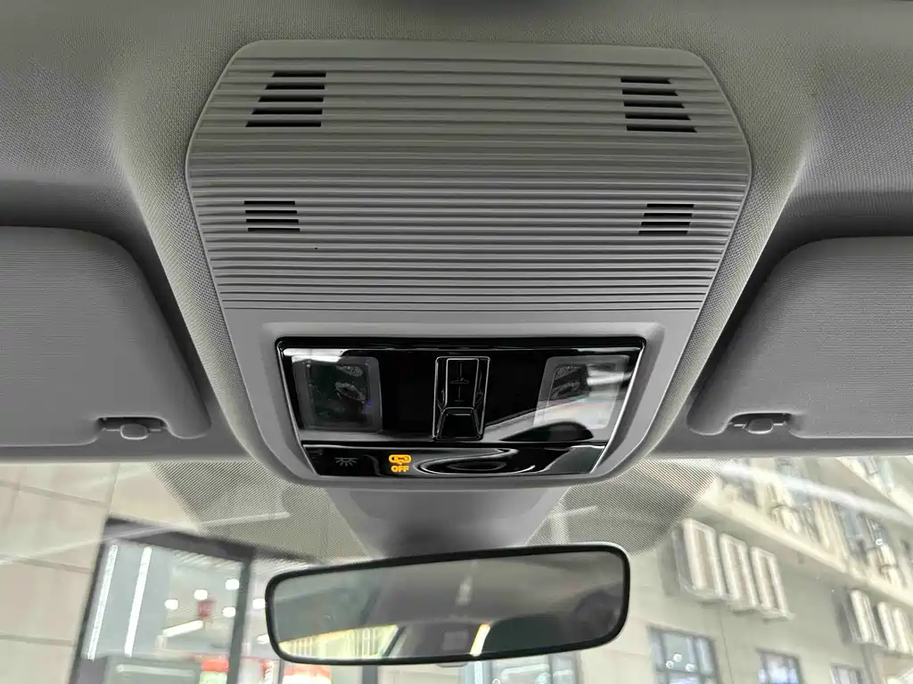 Volkswagen Lamando — миниатюра 8