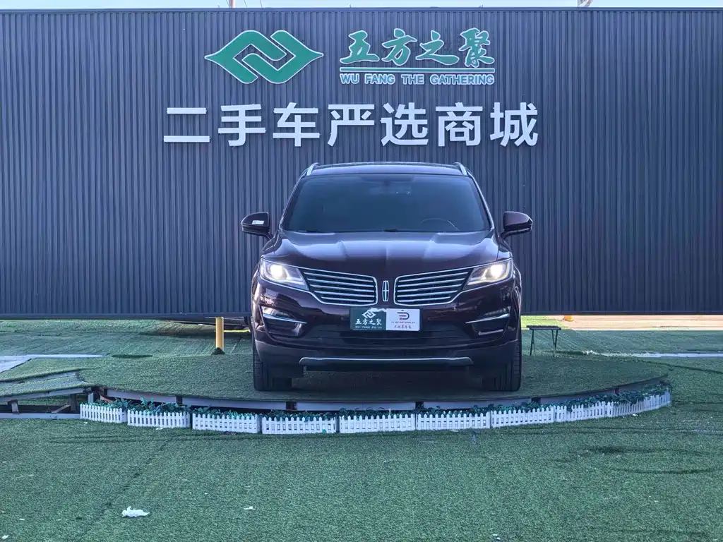Lincoln MKC — миниатюра 2