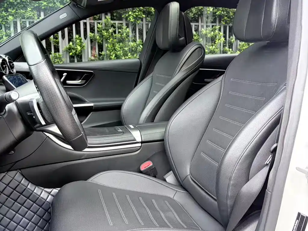 Mercedes-Benz C-Class — миниатюра 5