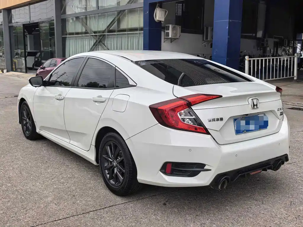 Honda Civic — миниатюра 6