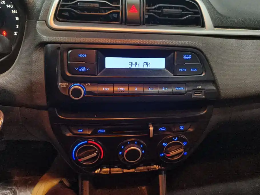 Hyundai Verna — миниатюра 13