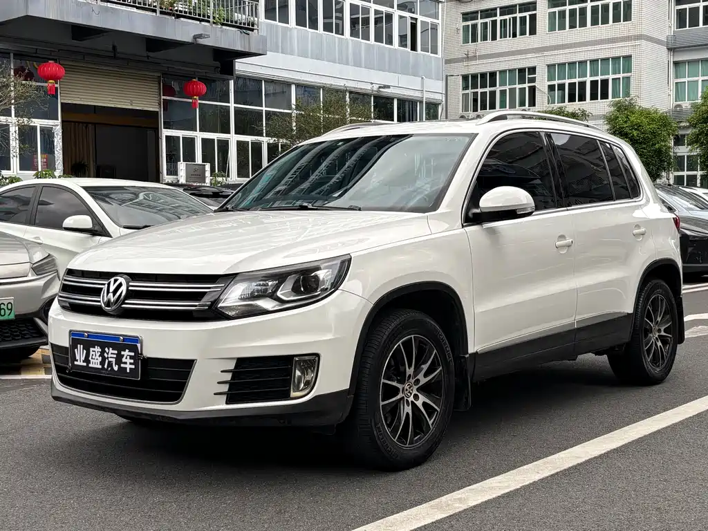 Volkswagen Tiguan 2013 2.0TSI AT Luxury