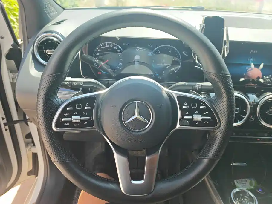 Mercedes-Benz B-Class — миниатюра 15