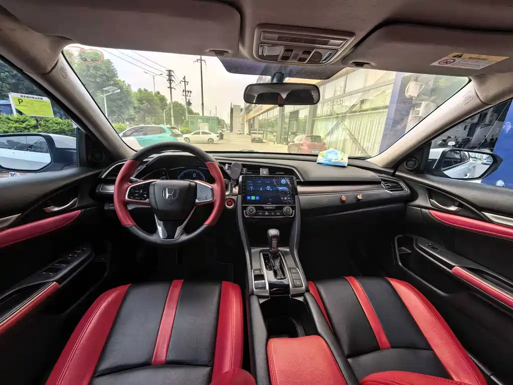 Honda Civic — миниатюра 9