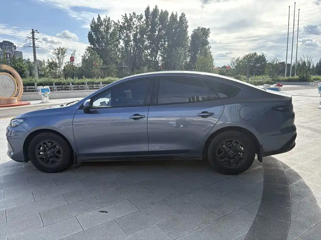 BYD Seal 05 DM-i — миниатюра 3