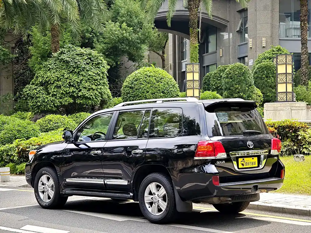 Toyota Land Cruiser — миниатюра 18