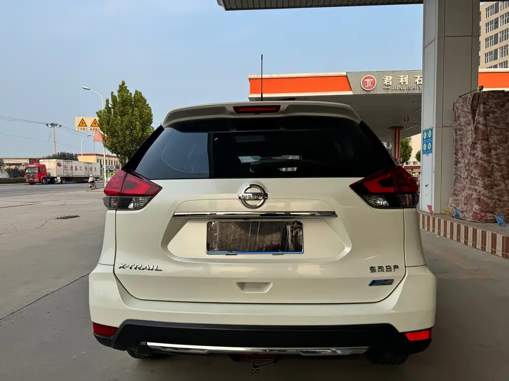 Nissan X-Trail — миниатюра 11