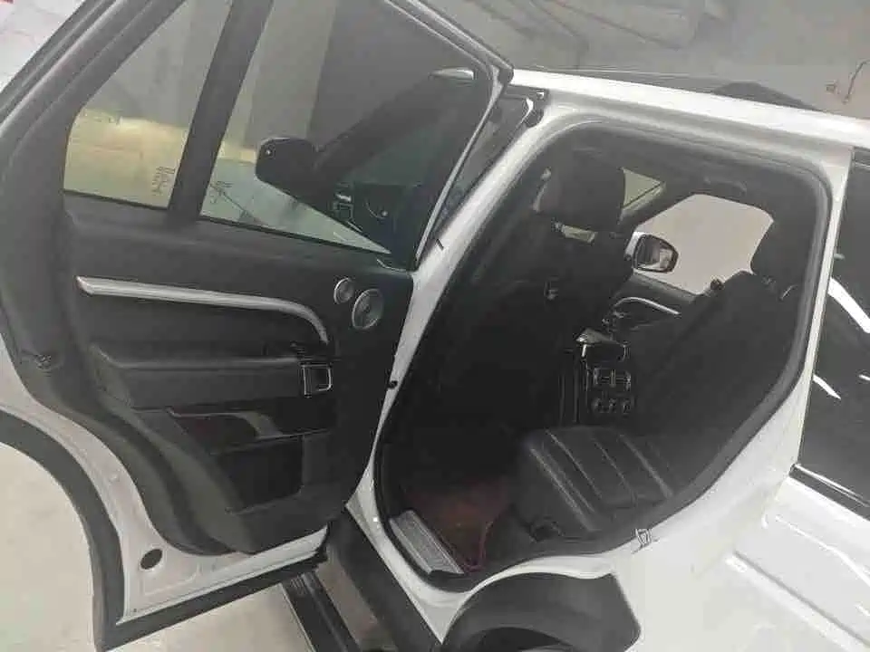 Land Rover Range Rover — миниатюра 3
