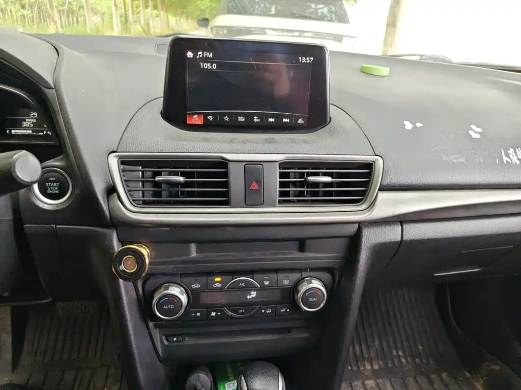 Mazda 3 Axela — миниатюра 16
