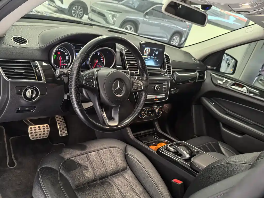 Mercedes-Benz GLS — миниатюра 5