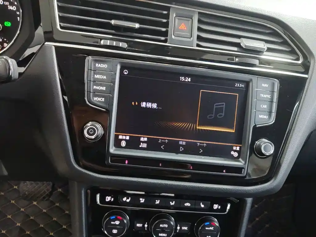 Volkswagen Tiguan L — миниатюра 13