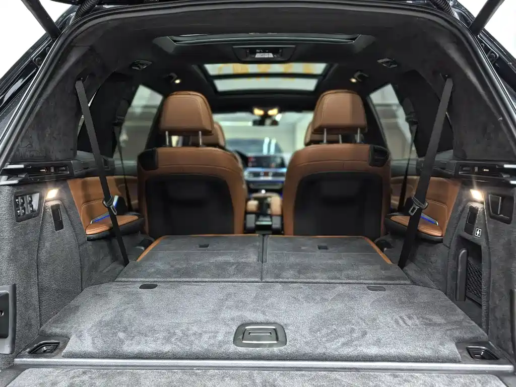 BMW X7 — миниатюра 35