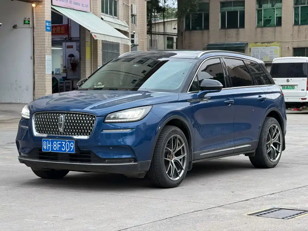 Купить Lincoln Corsair