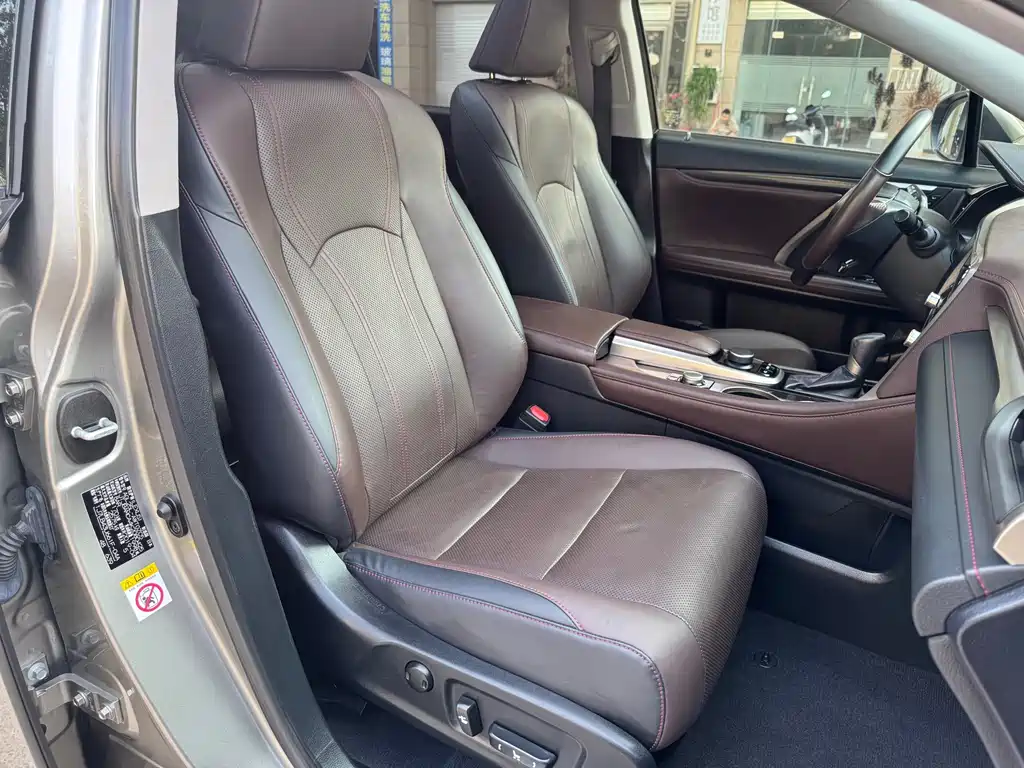 Lexus RX — миниатюра 10