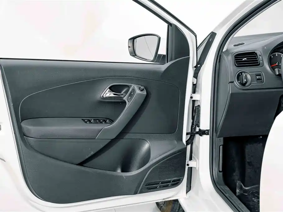 Volkswagen Polo — миниатюра 15