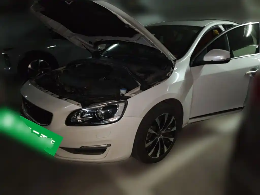 Volvo S60 — миниатюра 2