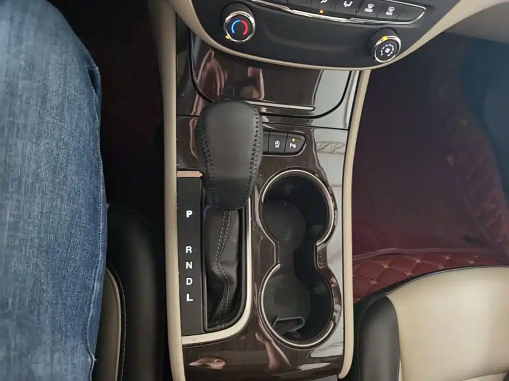 Buick Verano — миниатюра 19