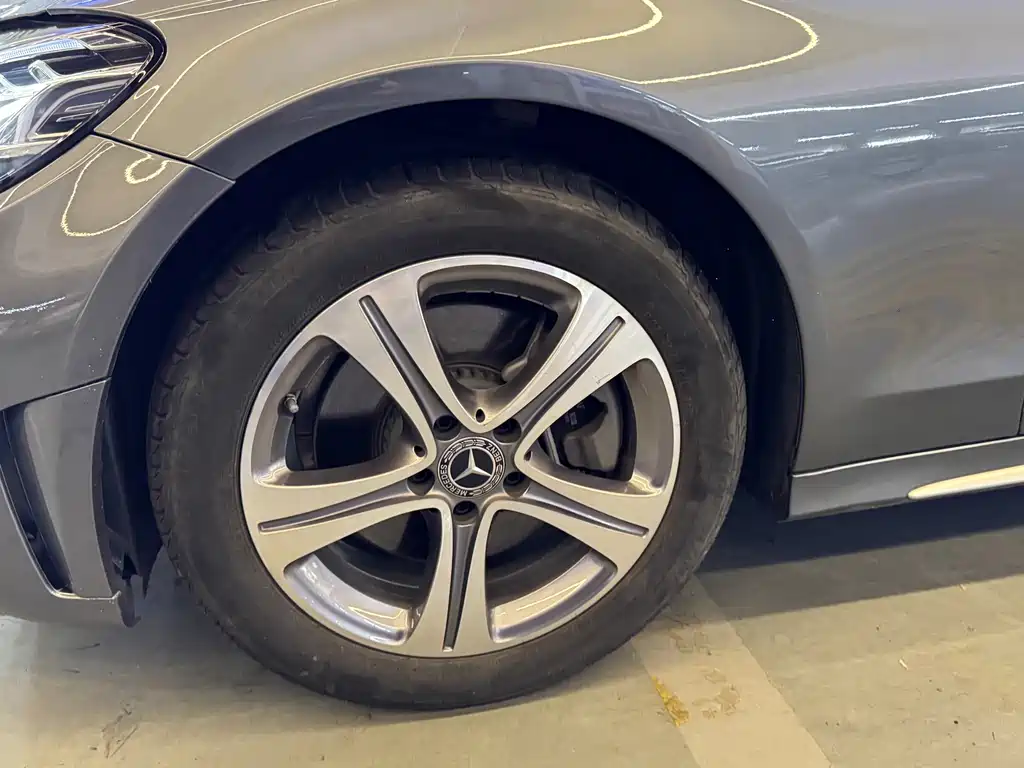 Mercedes-Benz C-Class — миниатюра 11