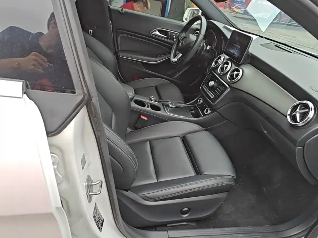 Mercedes-Benz CLA (Import) — миниатюра 25