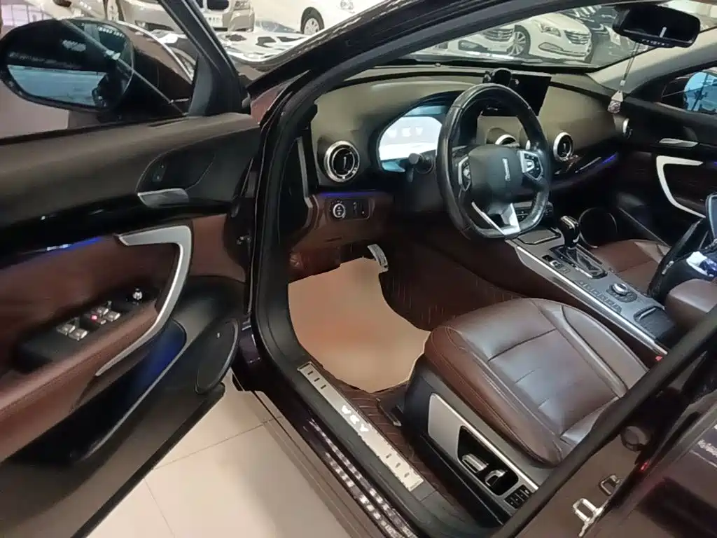 Wey Wey VV7 — миниатюра 16