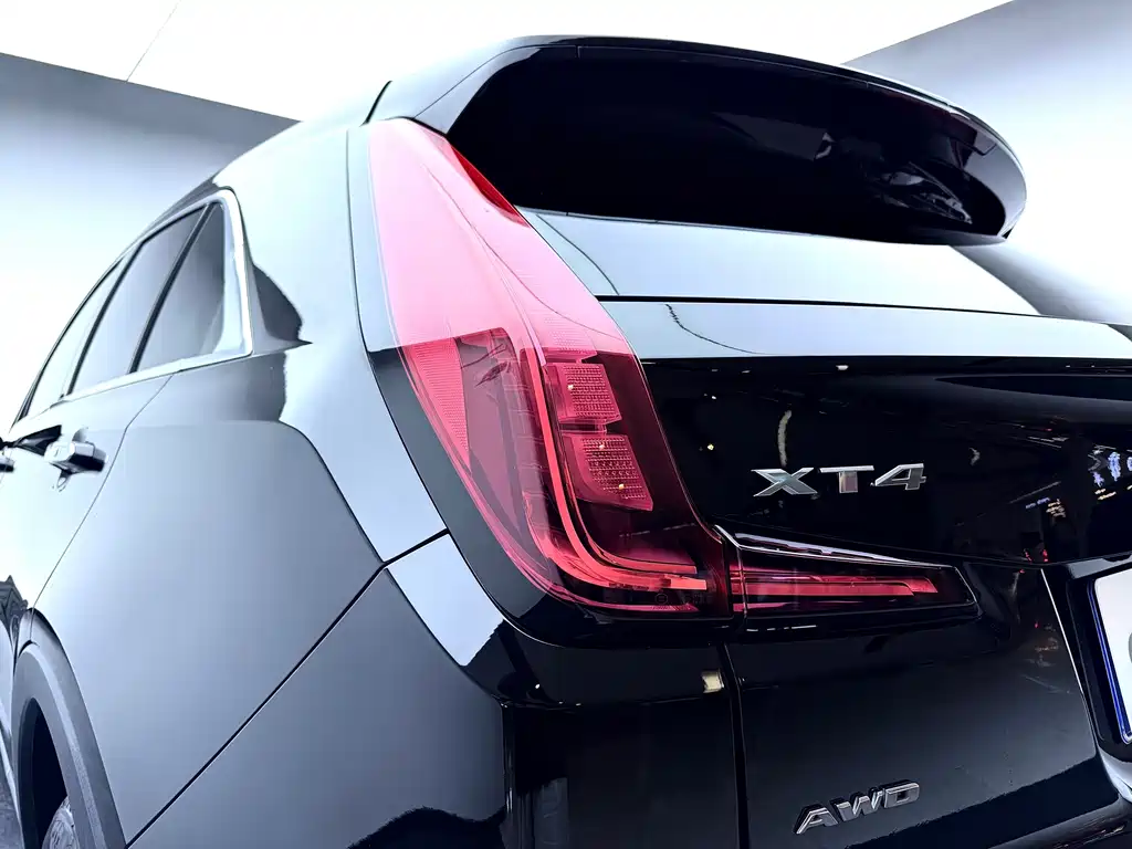 Cadillac XT4 — миниатюра 9