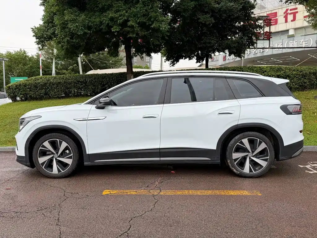 Volkswagen ID.6 Crozz — миниатюра 3